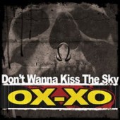 CODE10 - Kiss XO